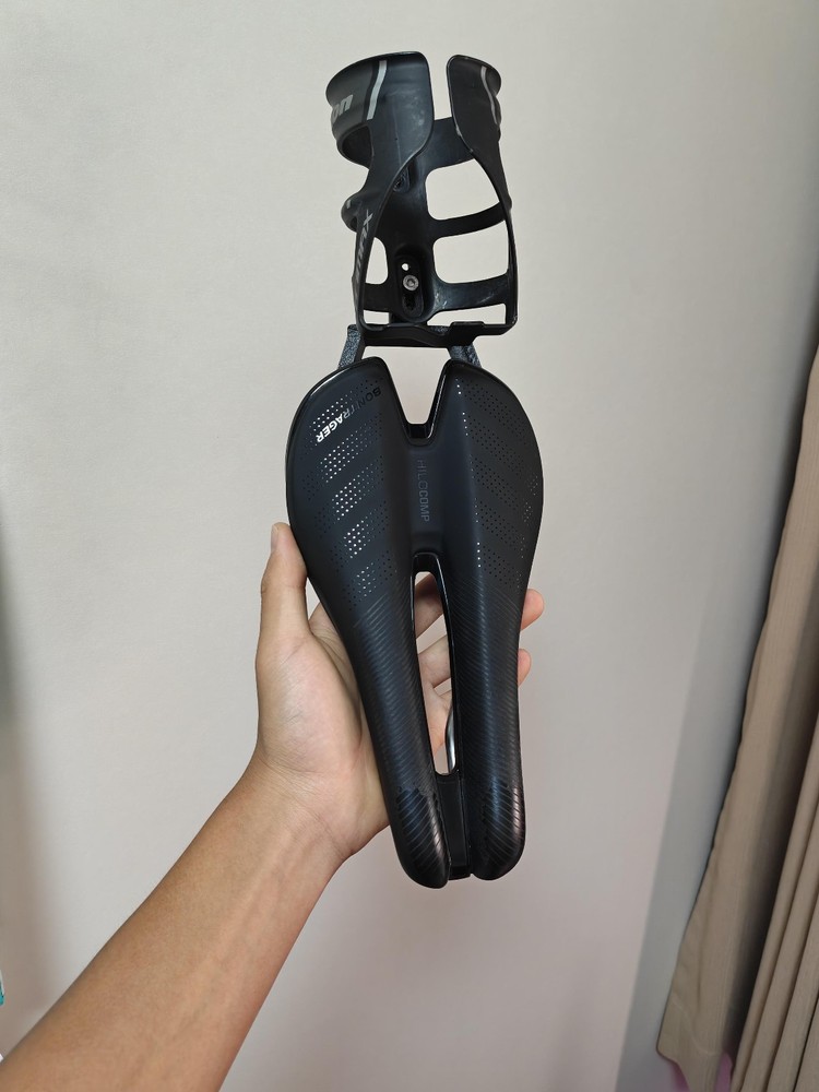 triathlon saddle aero bottle holder