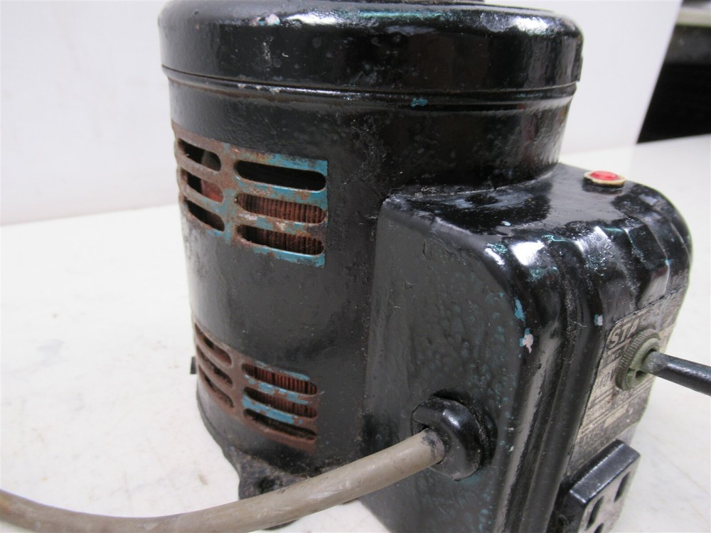 Vintage Staco 2PF751 Variable Auto Transformer Rare Antique Unit