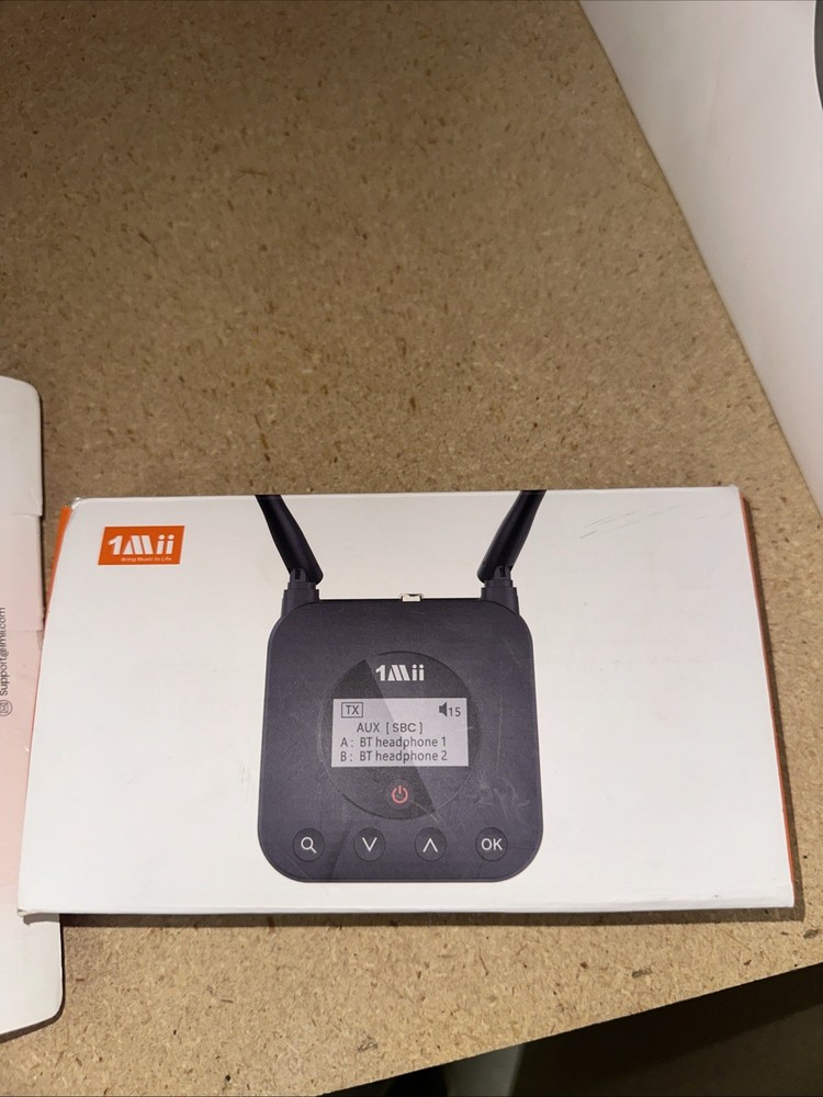 1Mii B06TX+ Bluetooth 5.2 Transmitter for TV/PC/Projector - Black