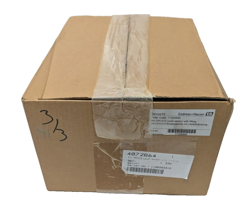 New Endress + Hauser 71029990 CPC310 Level Sensor with Fitting Kit