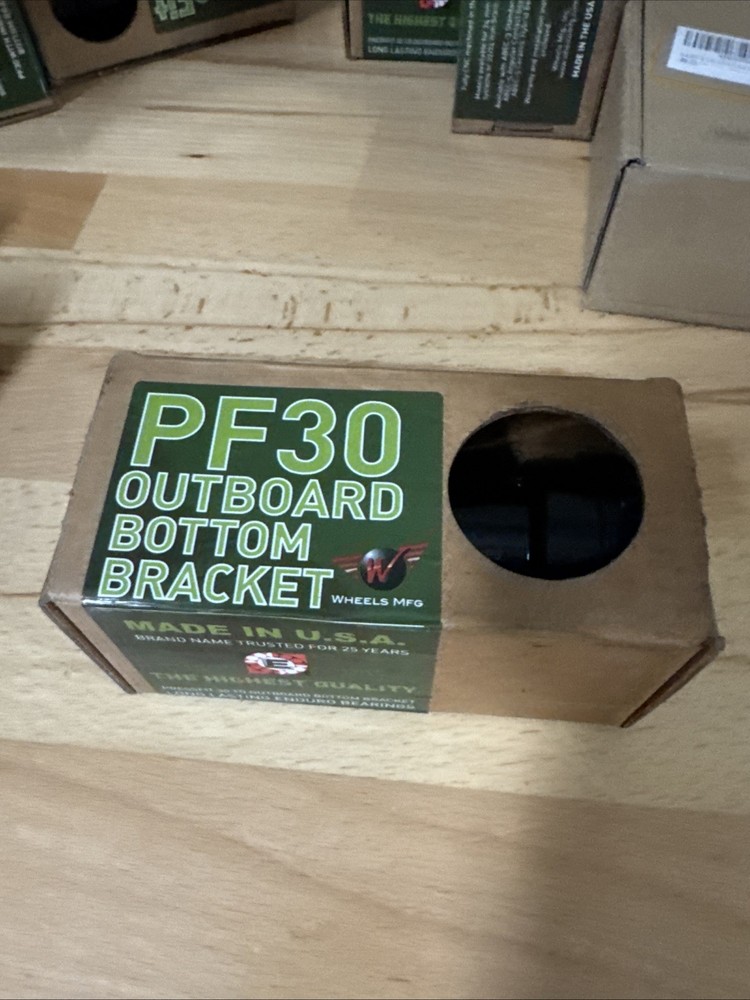 Wheels Manufacturing PF30 Outboard Bottom Bracket Black ABEC 3
