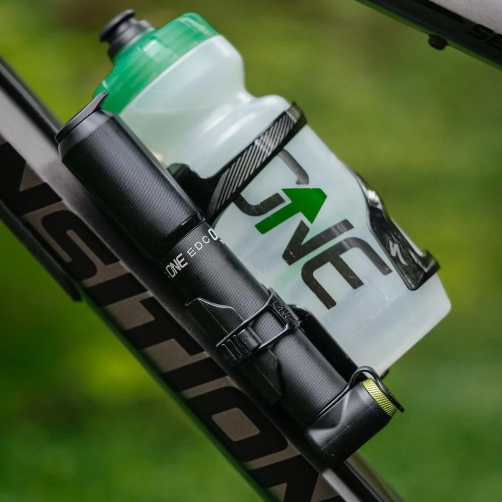 OneUp Components EDC Pump - 70CC Presta Black