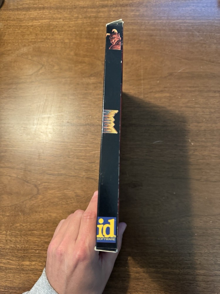 ID Software Doom 1993 3.5" Floppy Disk Set V1.2 with Manual and Box