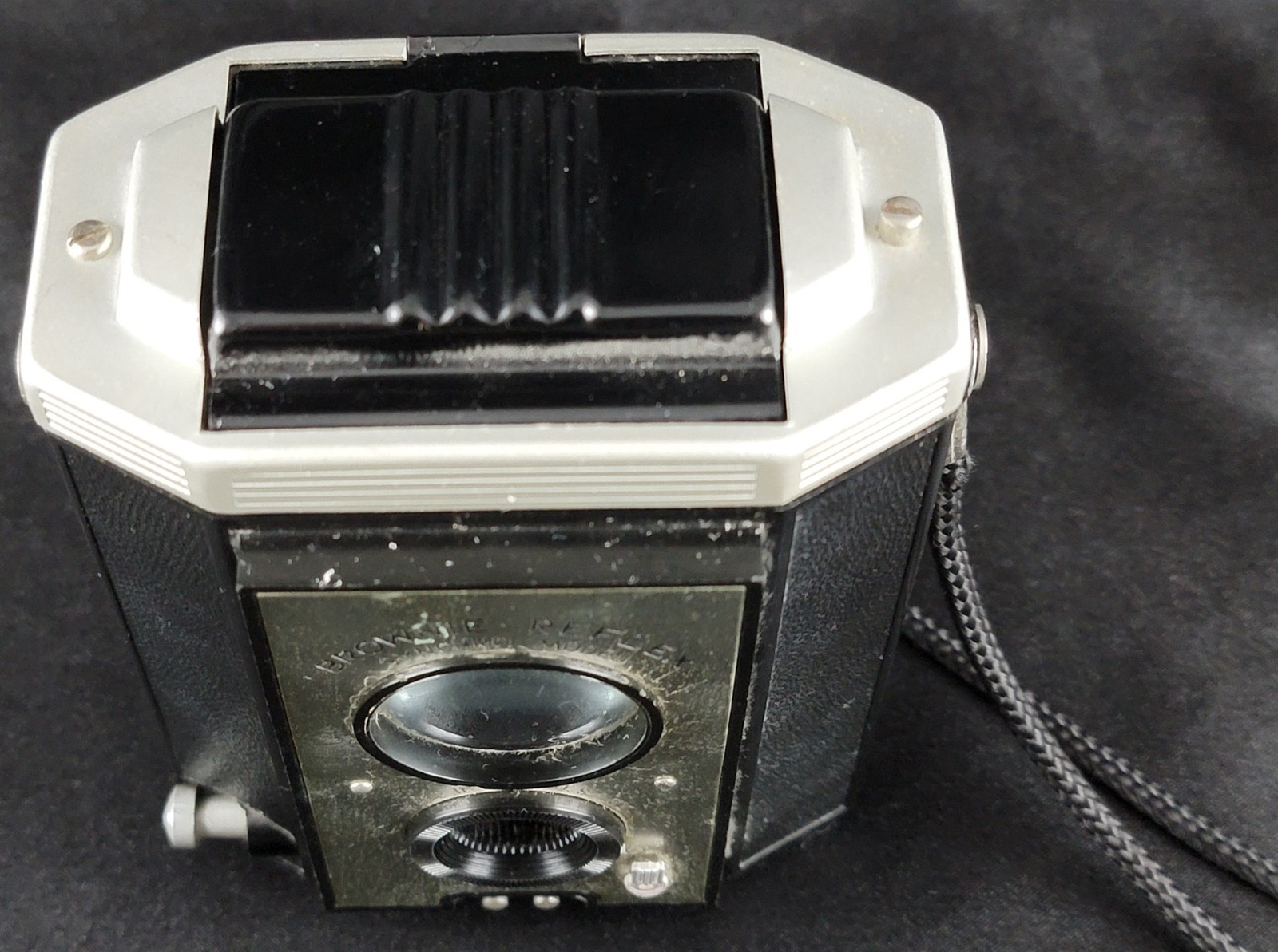 Vintage Eastman Kodak Brownie Reflex Synchro Model Camera Untested 127 Film