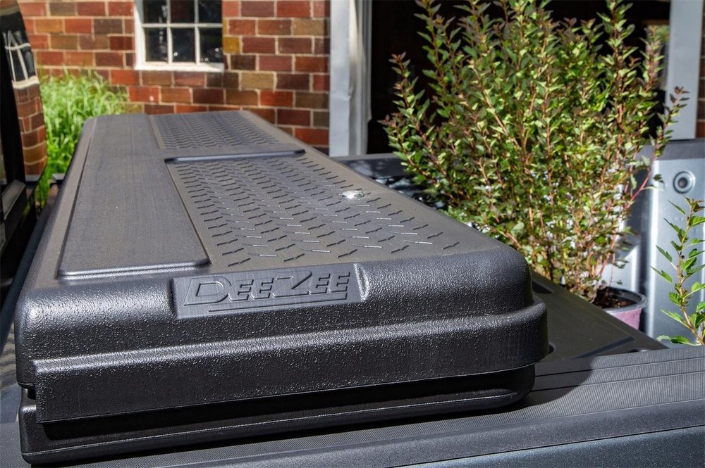 Dee Zee DZ6163P Specialty Series Poly Crossover Tool Box