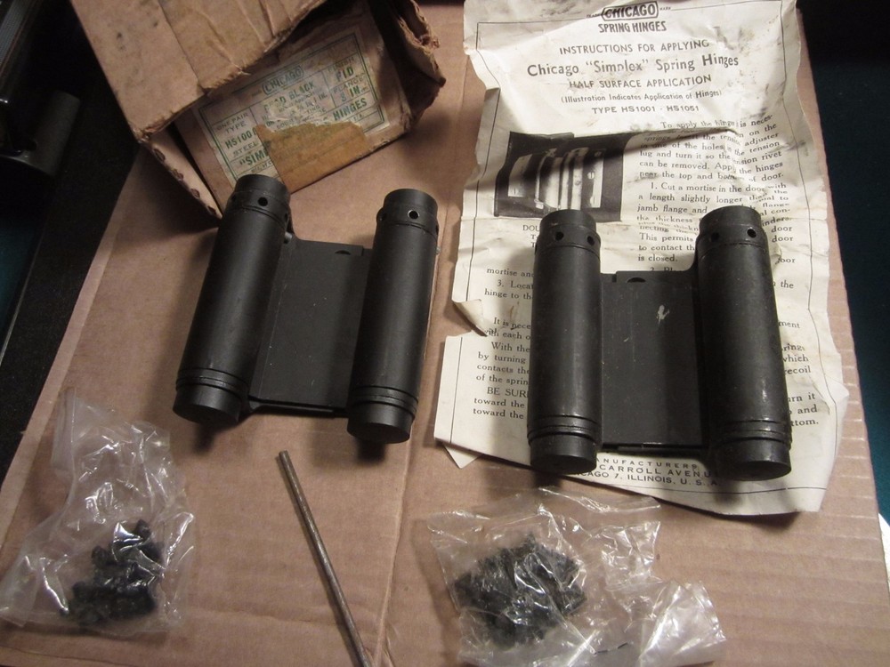Vintage Chicago Simplex 3 inch spring hinges HS1001