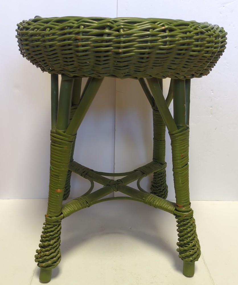 Vintage Round Wicker Stool - Green