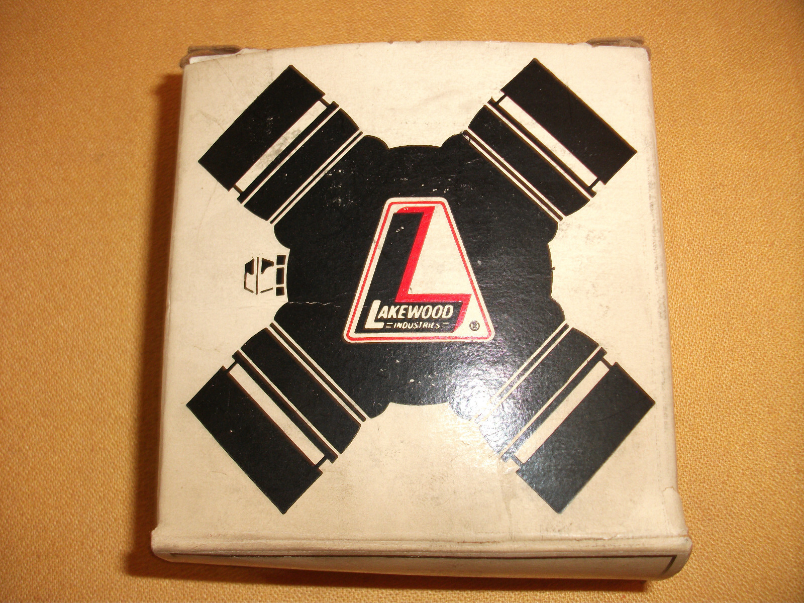 NOS Lakewood 23019 Hi-Performance U-Joint 60's Chevy Cars To Mopar Dana 60 Rear