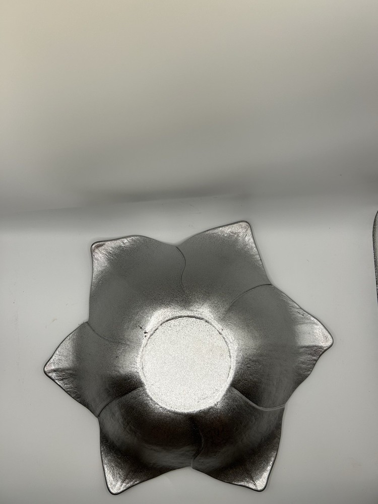 Beautiful Flower Bowl With Silver Bottom
