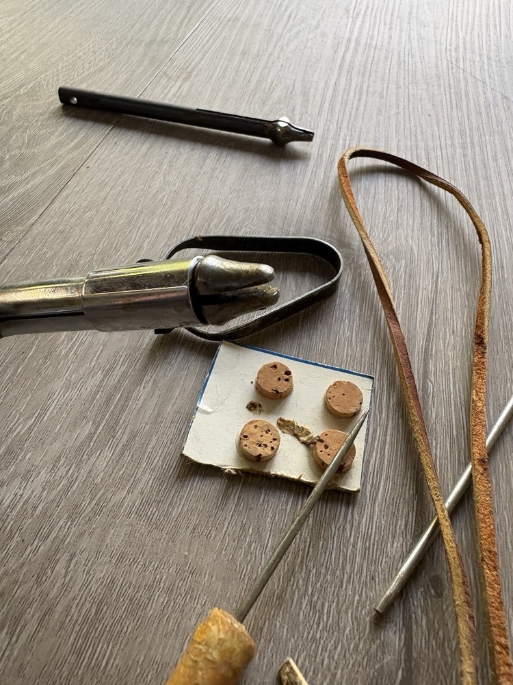 Thompson Fly Tying Vise Model A + Tools Lot