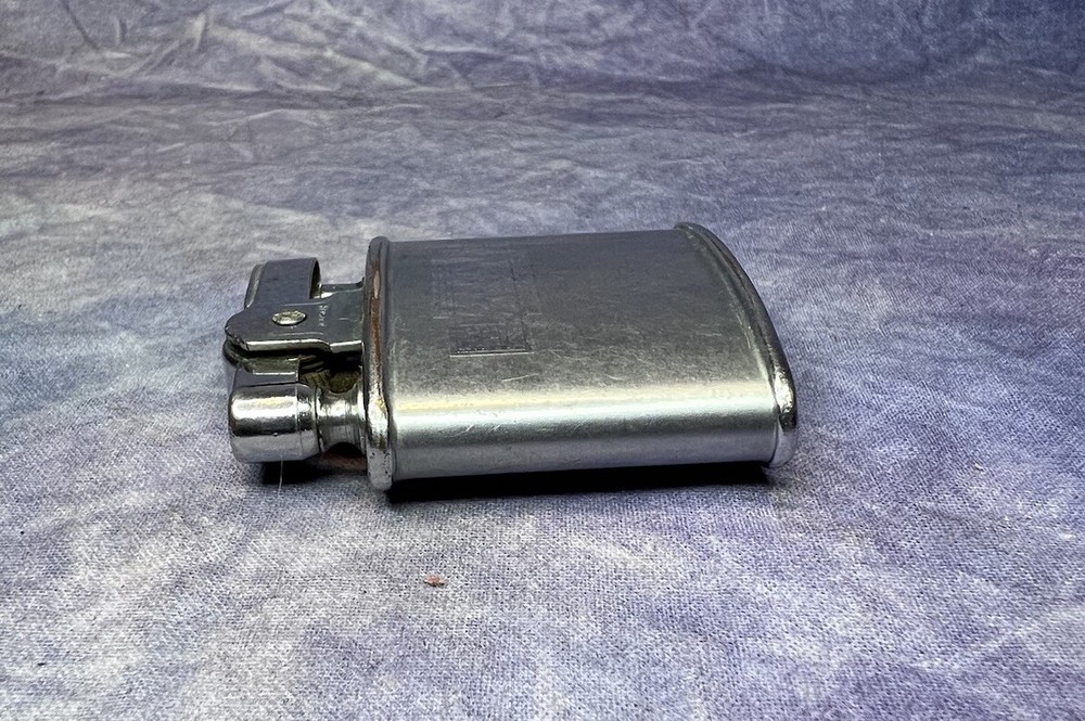 Vintage Ronson Standard Lighter Silver USA