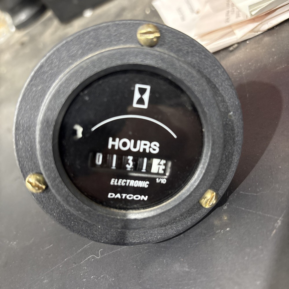 Datcon Electronic Hour Meter, 105592, 131.2 hours