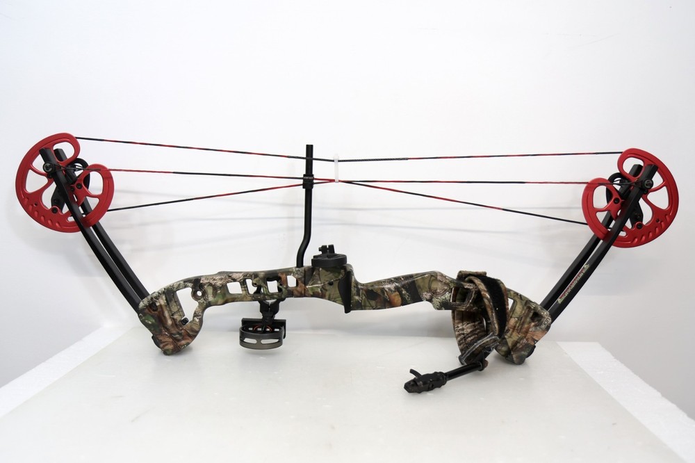 Barnett Vortex Hunter Beginner Compound Bow - Camo / Red - RH (28" Ax-Ax) 2011