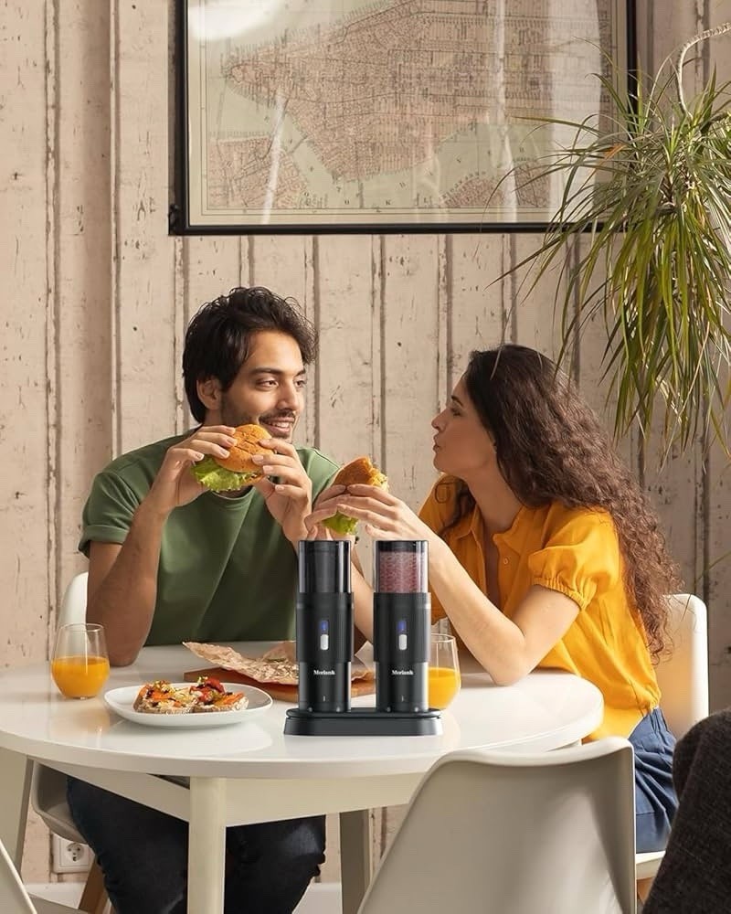 2PCS Electric Salt and Pepper Grinder Set Automatic Grinder w/ Rechargeable Base