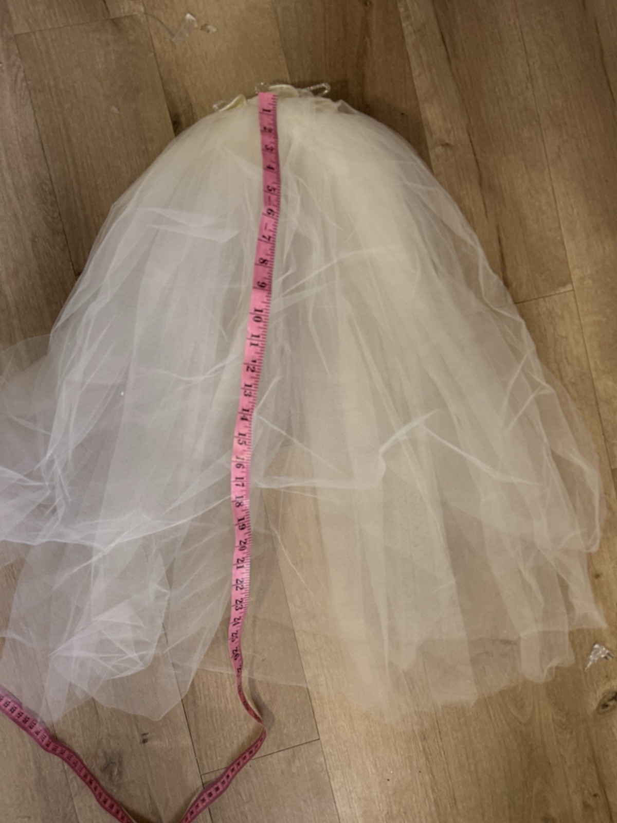 Stunning Crystal Silk Flowers Headpiece Wedding Veil Ivory