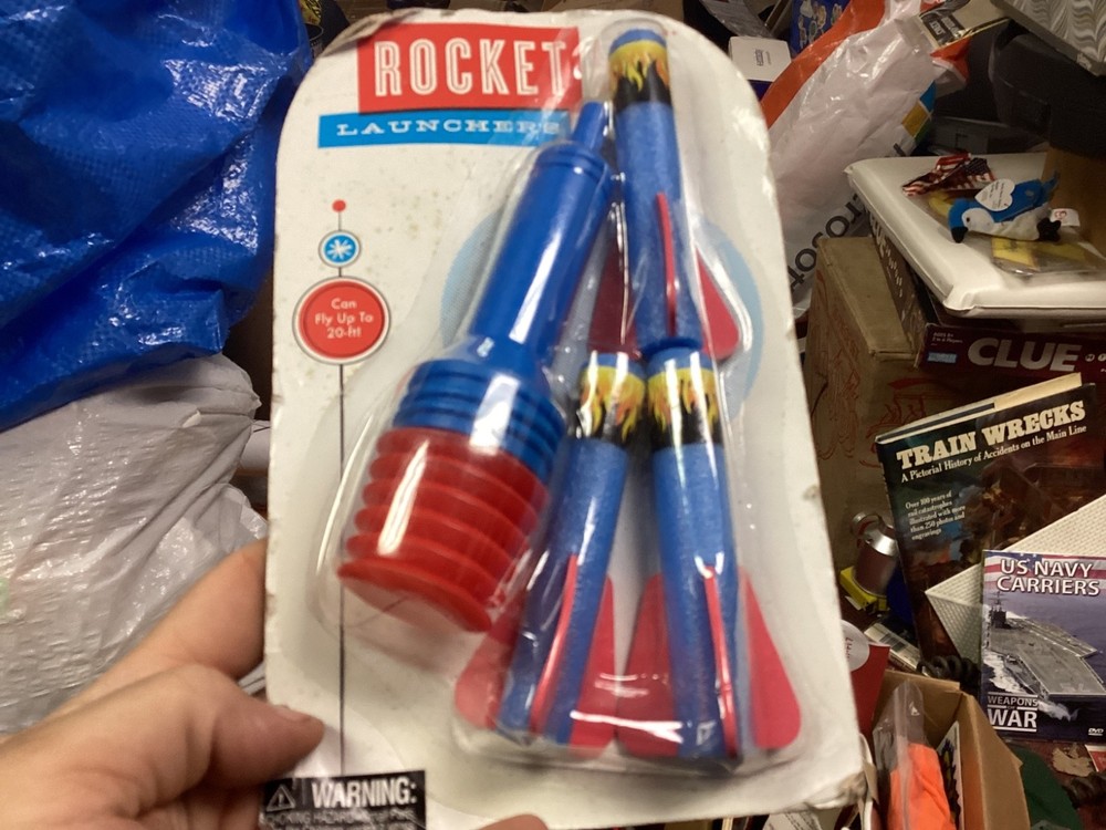 Foam Toy Rocket Launchers 2012 MerchSource