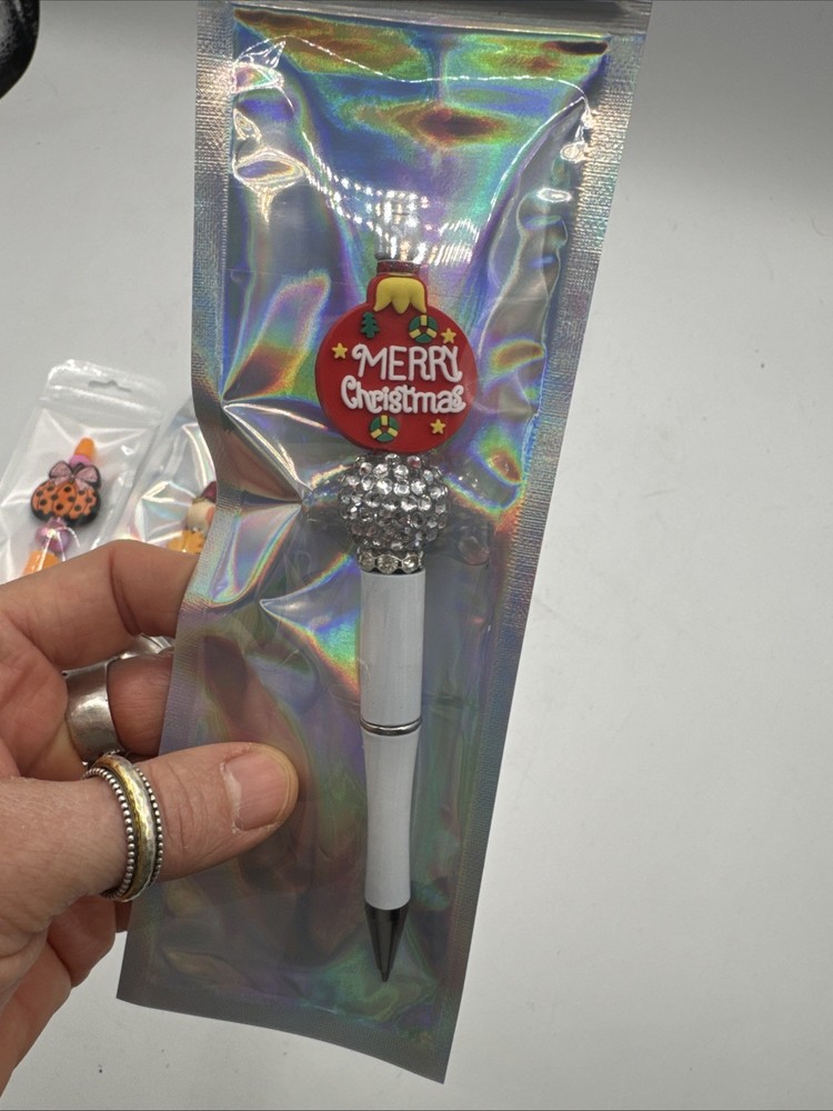 4 miscellaneous beaded pens set Cute