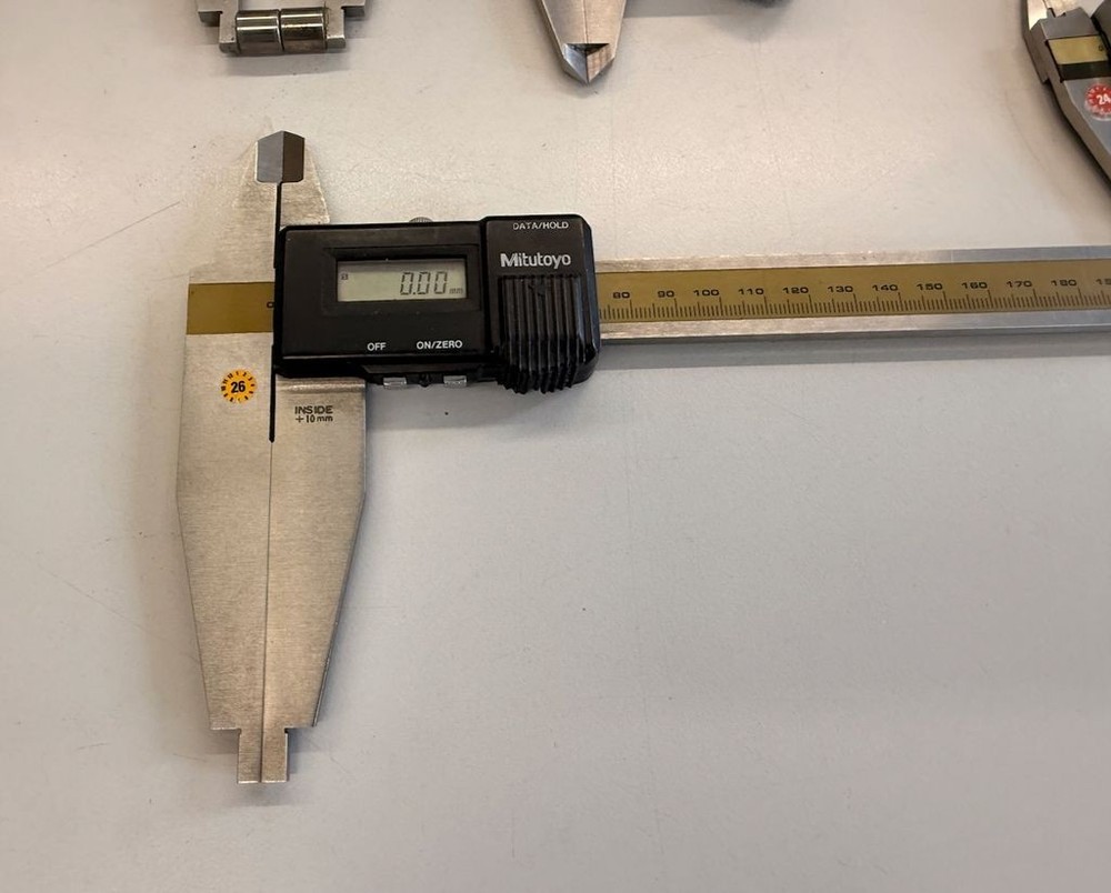 Mitutoyo Digital Calipers – 6 Pieces