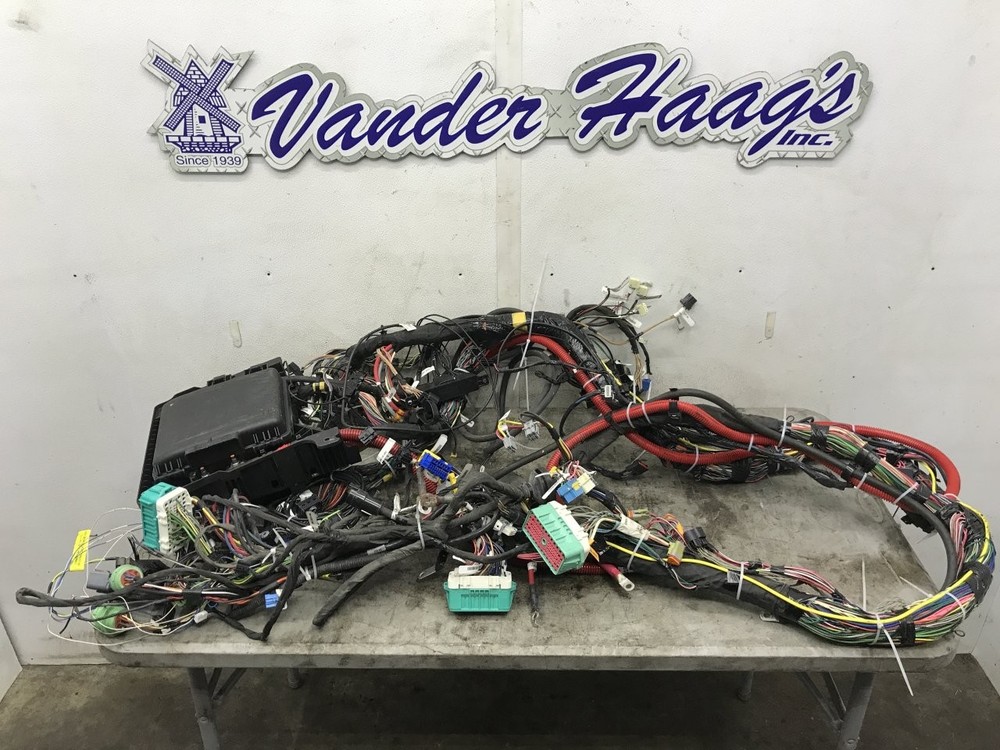 Freightliner CASCADIA Wiring Harness, Cab - Used