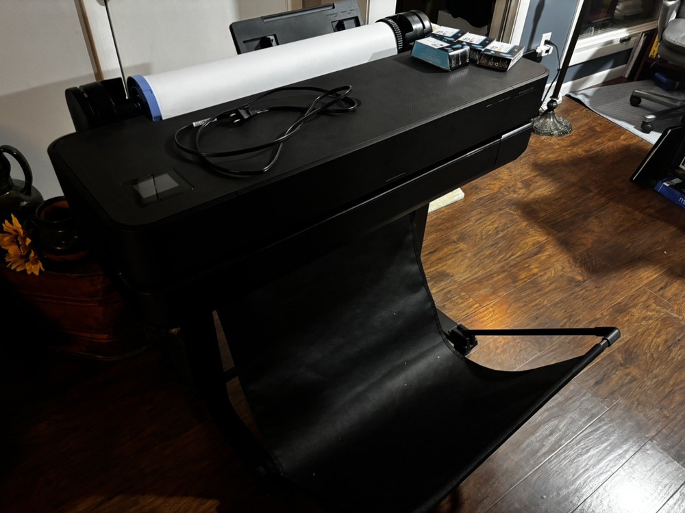 Hewlett Packard Design Jet T630 Plotter