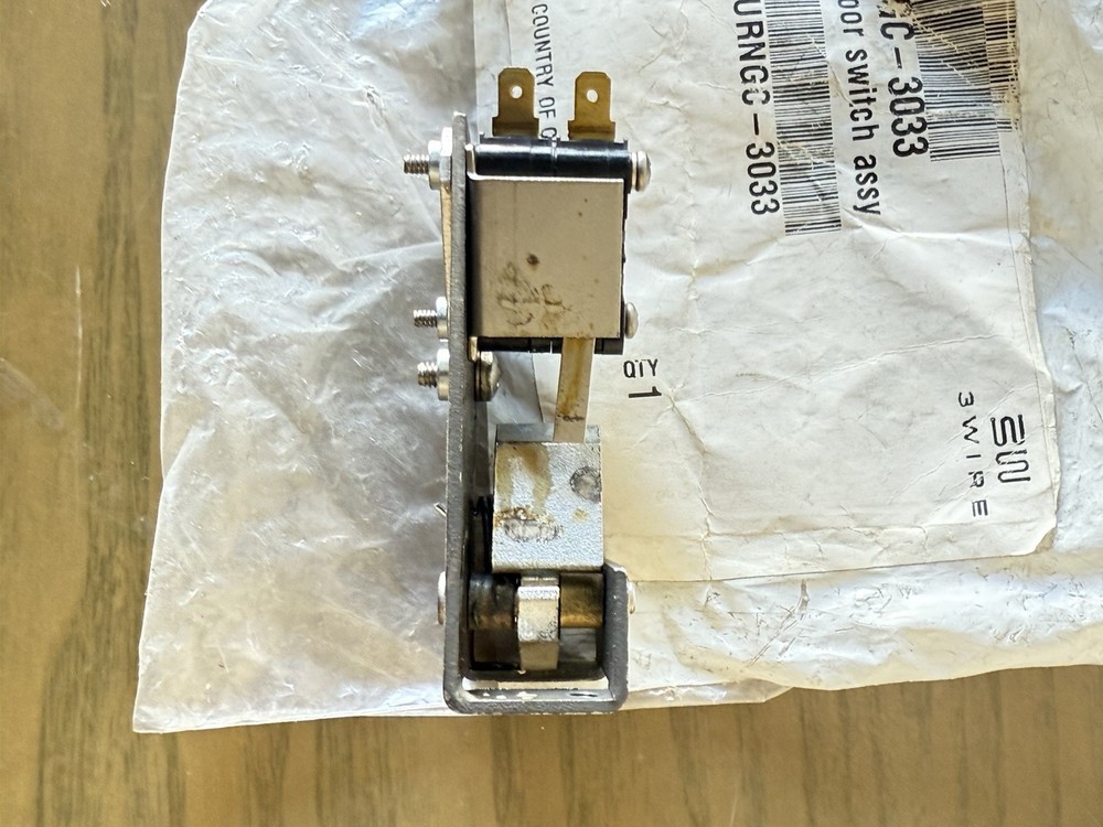 TURBOCHEF NCG-3033 DOOR SWITCH