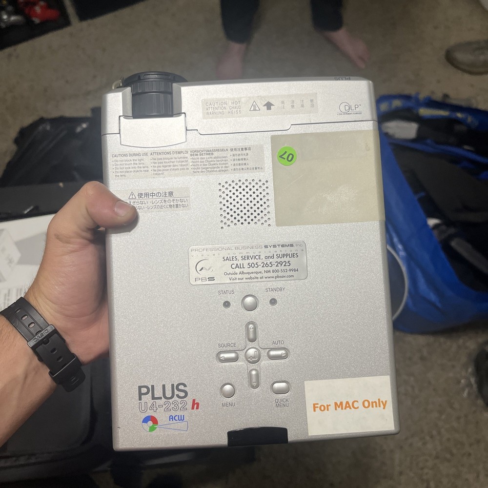 Plus Vision U4-136 Data Projector W/Remote, Cables, & padded carrying case. Test