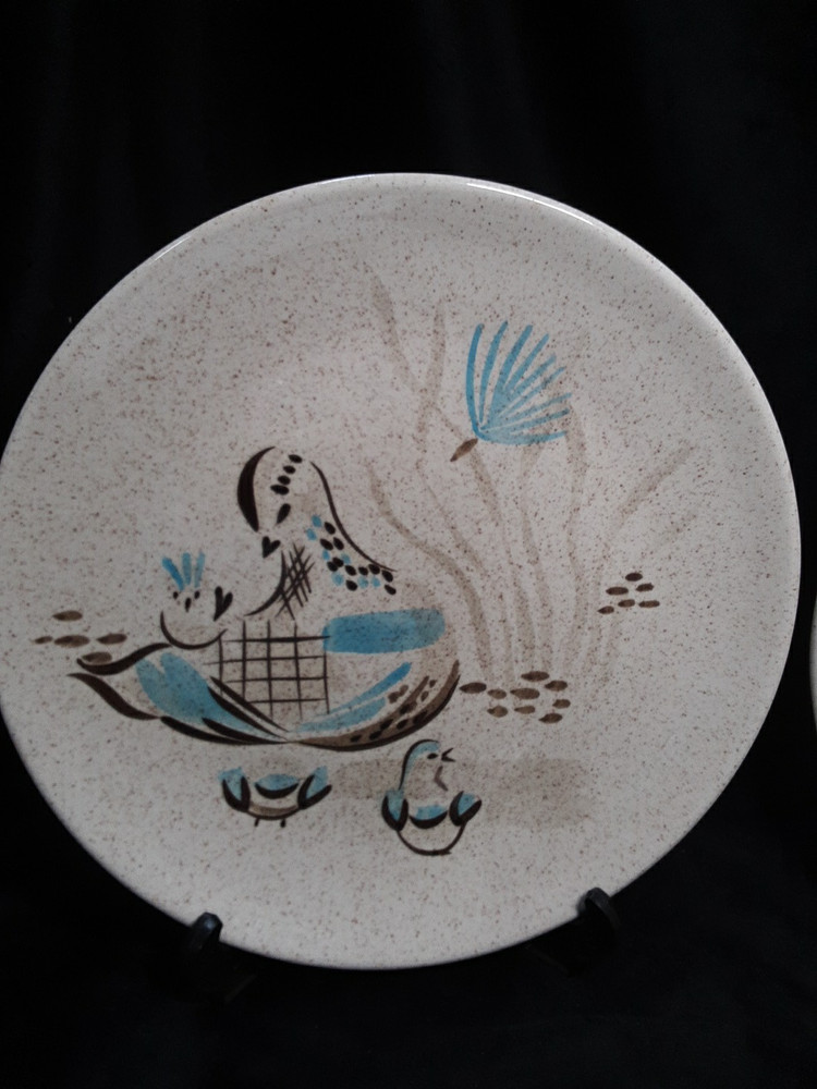 2 Red Wing Bob White 10.75" Dinner Plates