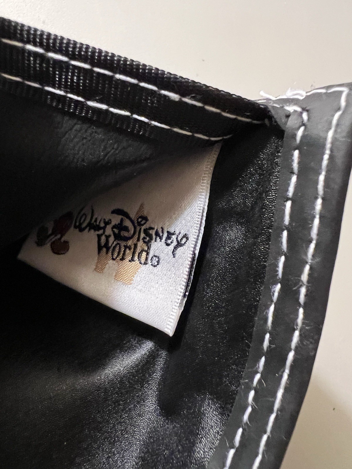 Walt Disney World - Black Tri-Fold Wallet / Condition: Brand New