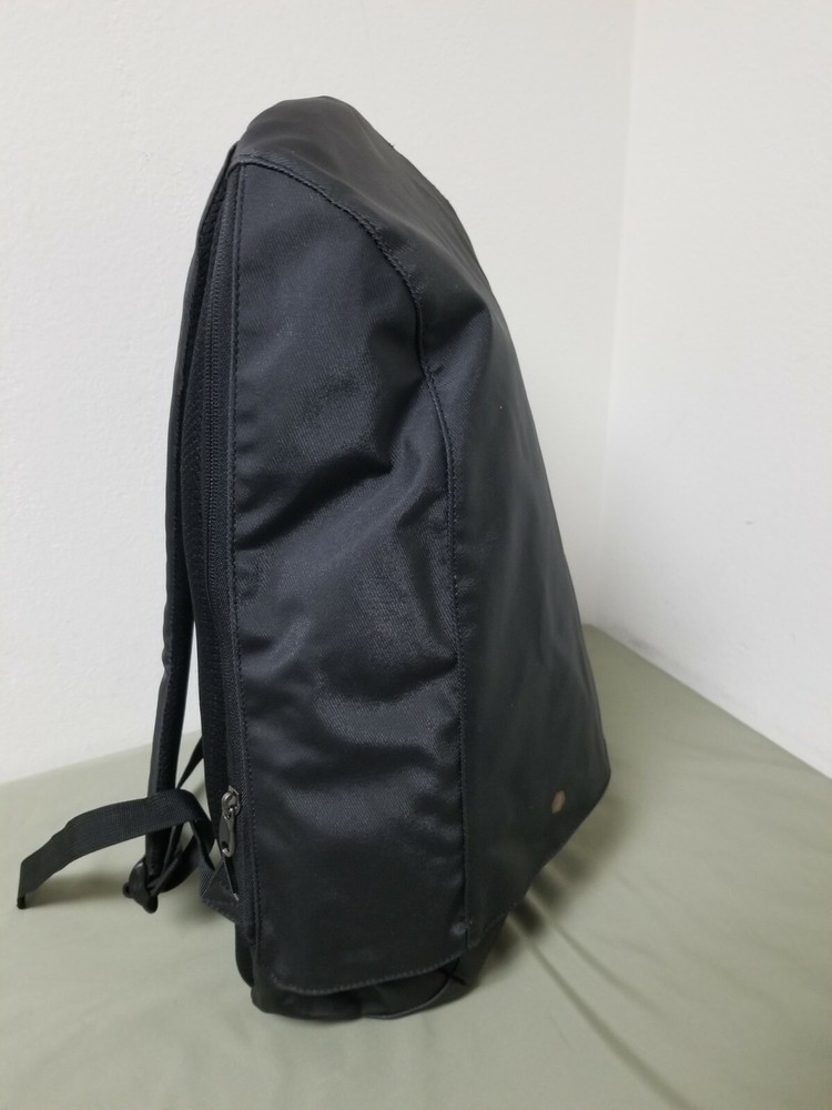 New Asics Womens Converted Weekender Backpack. Retail 74.00