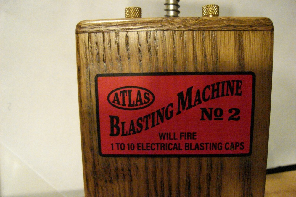 Dynamite Detonator Blasting Machine "Atlas No2" new