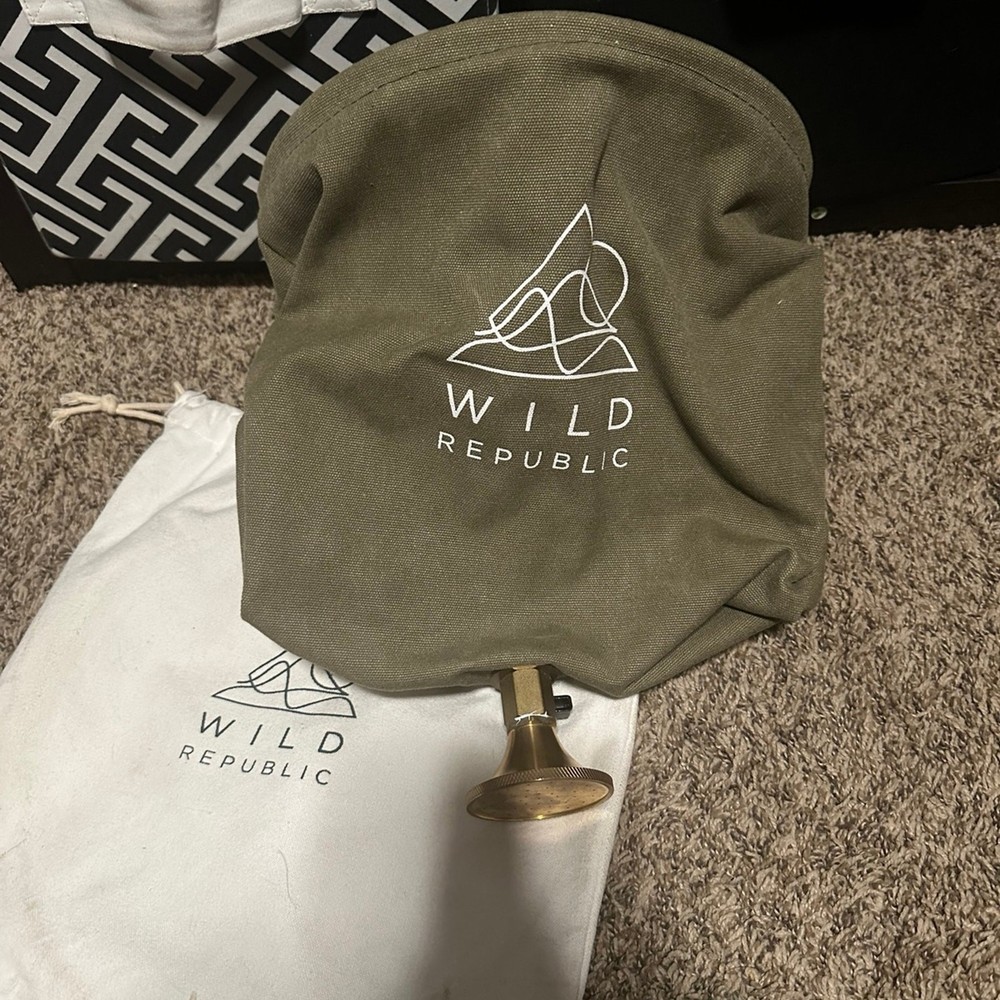 Wild Republicans Portable Shower