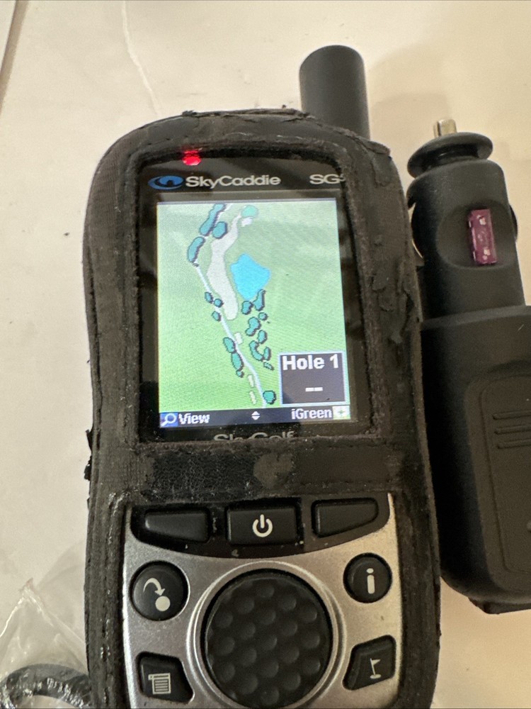 SkyCaddie SG5 GPS Device With Case