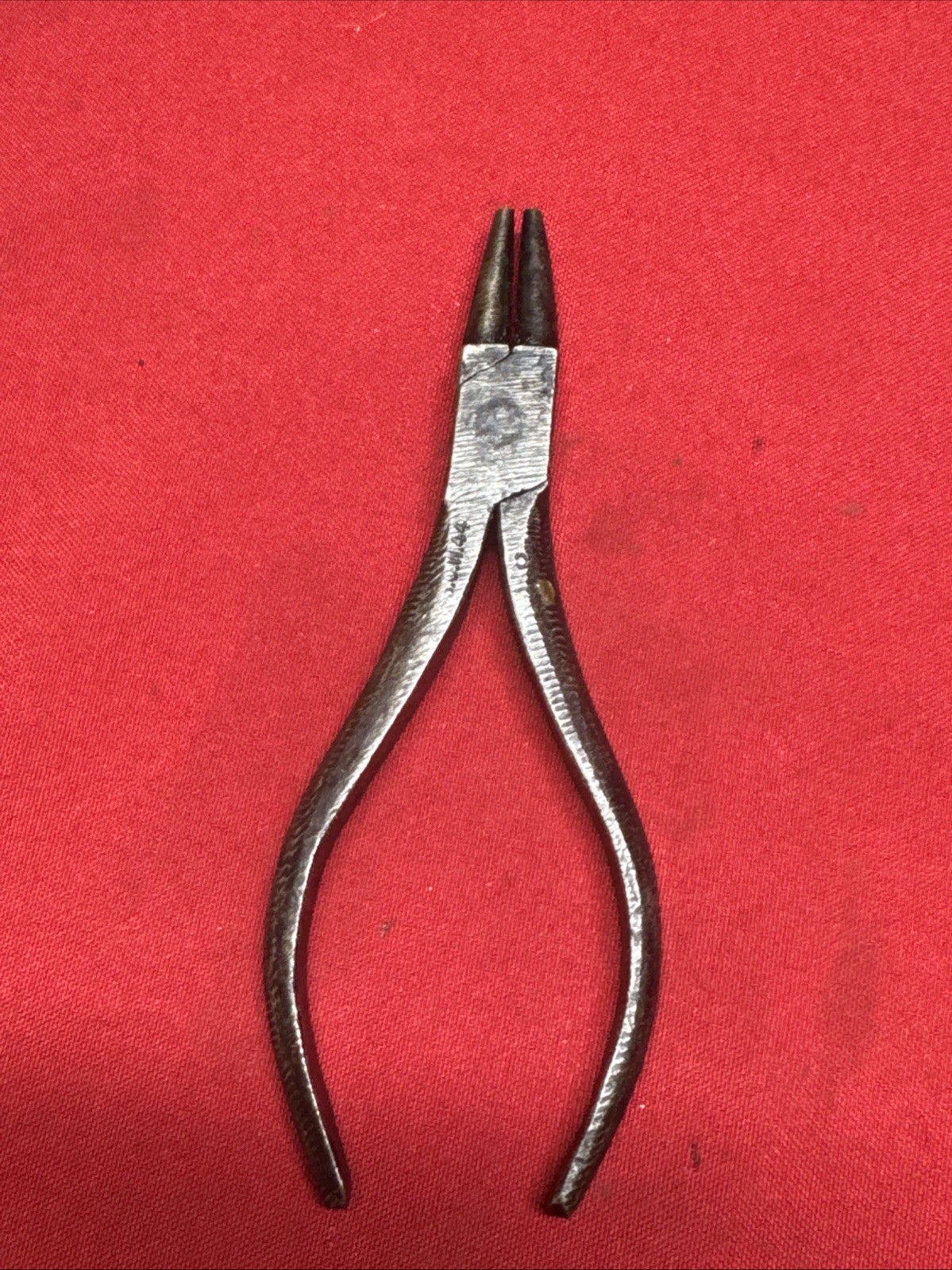 WW2 Military S.C. Williams Company Dated 1944 Round Nose 6 Inch Pliers D514