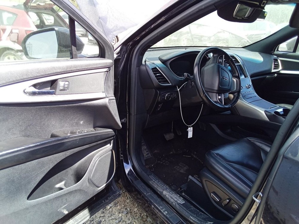 Camera/Projector Camera Tailgate Mounted Fits 19-20 NAUTILUS 860317