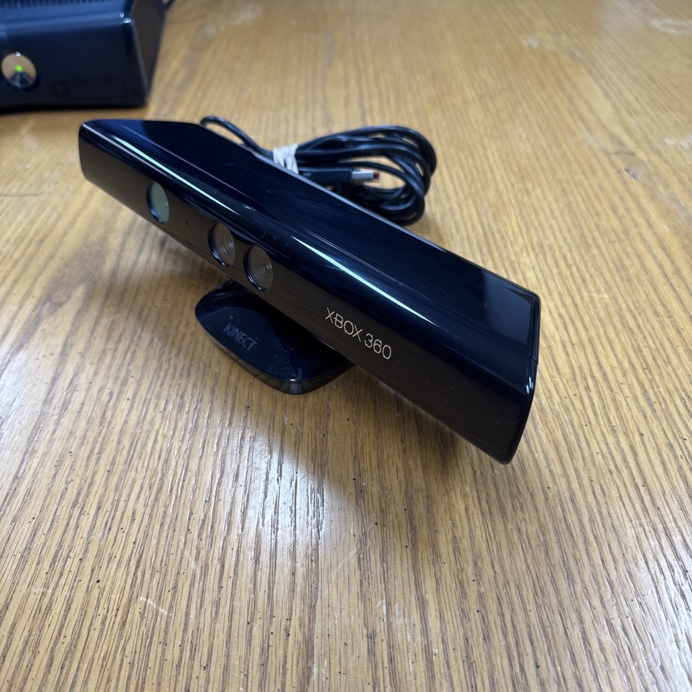 Microsoft Xbox 360 Kinect Motion Sensor Bar Model 1414 Tested Working