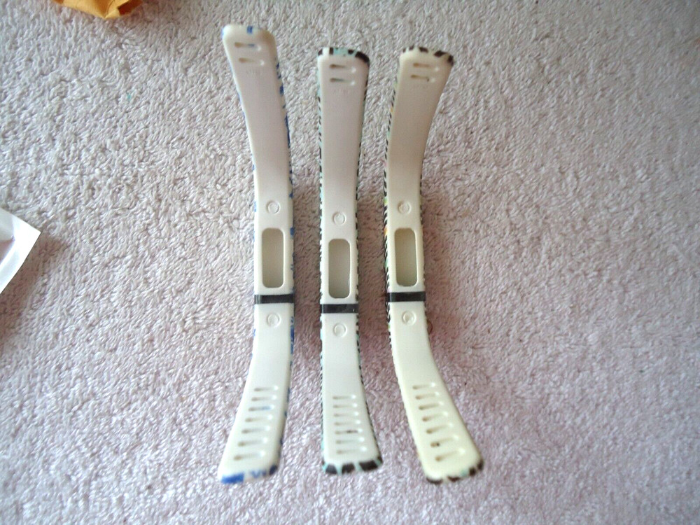 " NWT " 3 Fitbit Flex Multi Color Replacement Bands # 17 Small " Great Gift Item