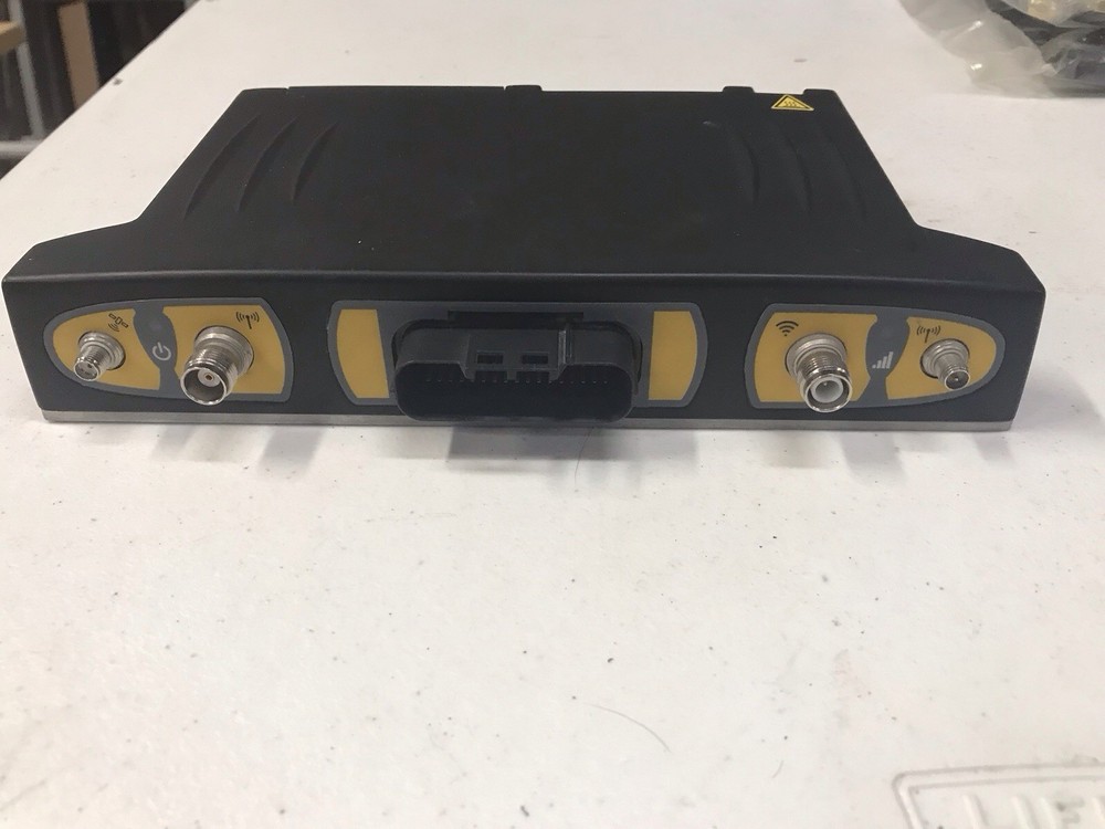 Trimble SNM941-90 Connected Site Gateway Modem