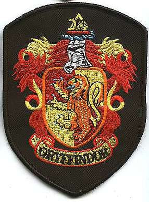 MAGIC SCHOOL RED CLOAK PATCH - HP040