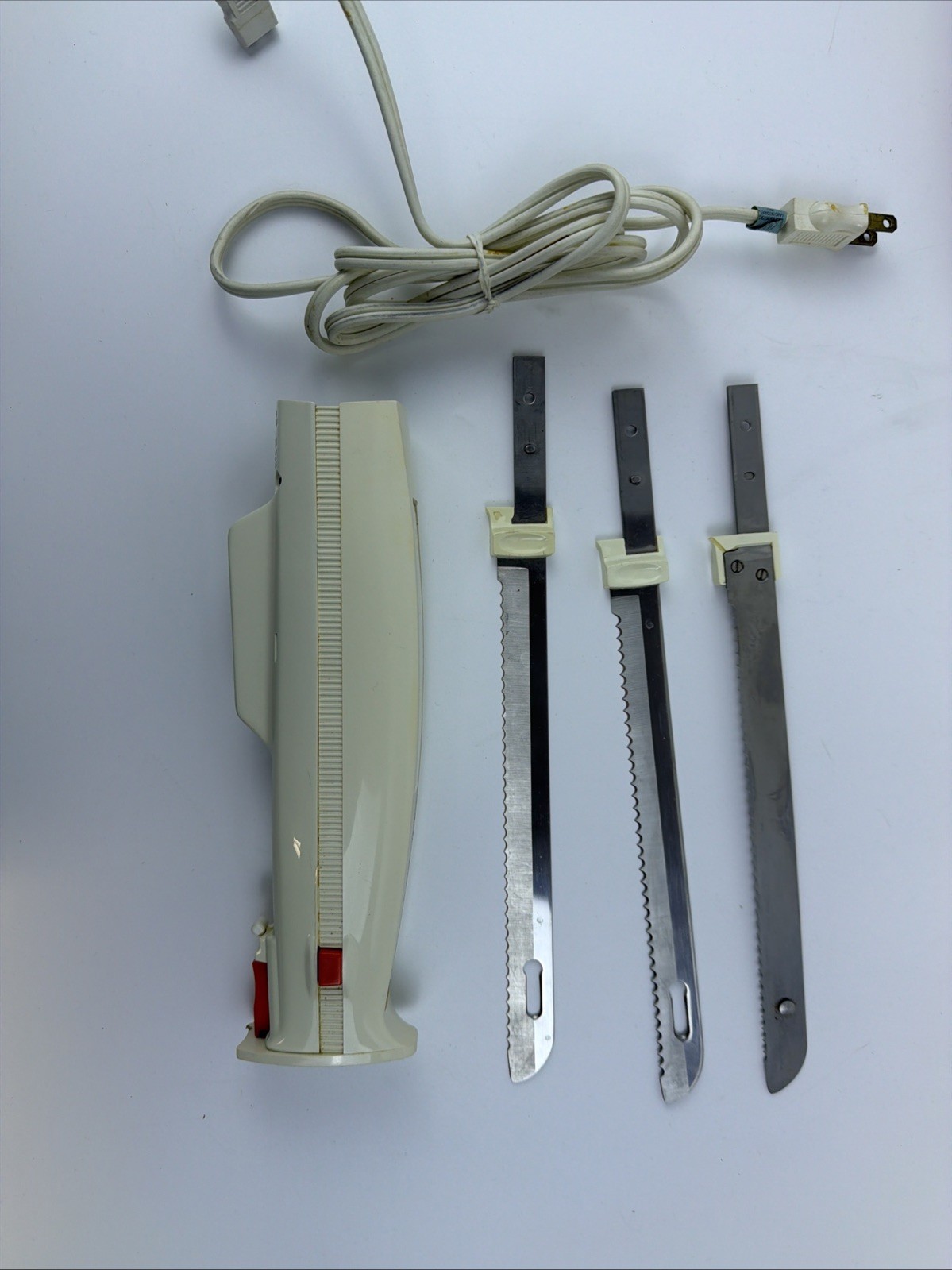 Vintage Sunbeam Electric Slicing Knife 3 8" Blades Stainless Steel EK-100 Works