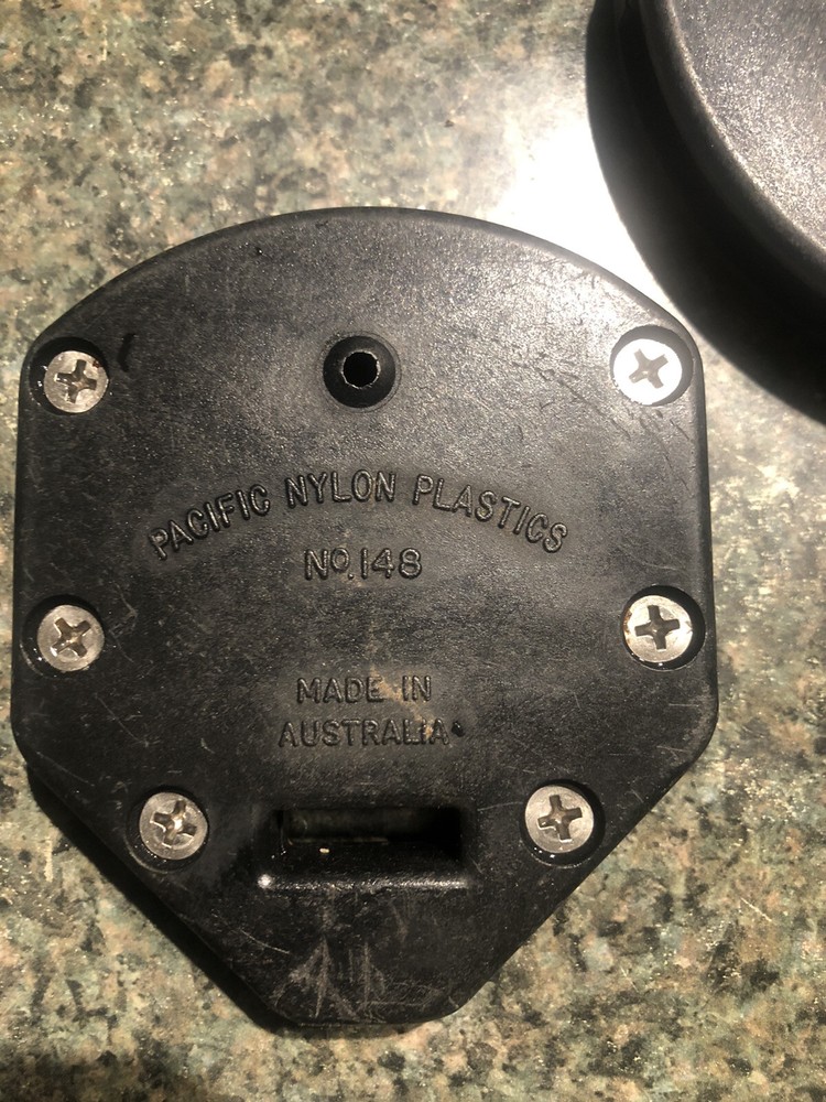 Sail Barton Pocket Protector