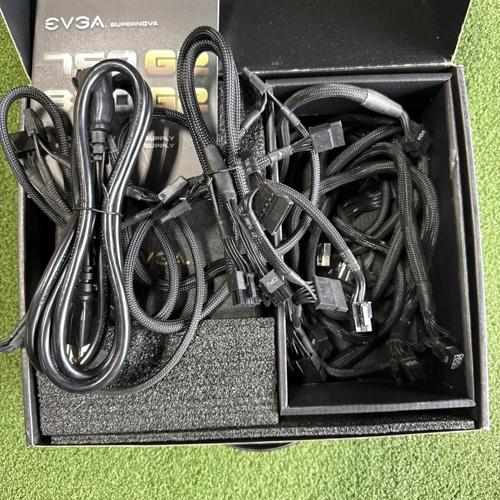 EVGA Supernova 850 G2 Power Supply. Complete.