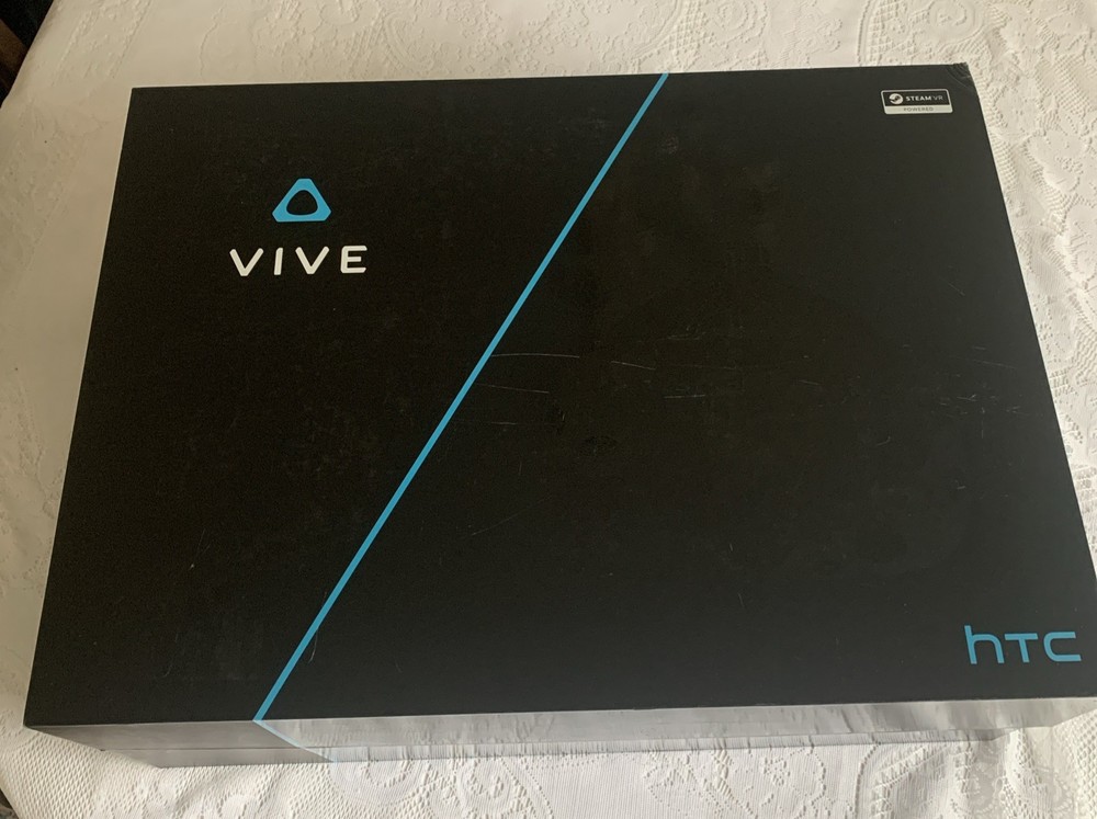 HTC Vive VR Headset Complete Set Full Kit System Steam VR PC Virtual Reality