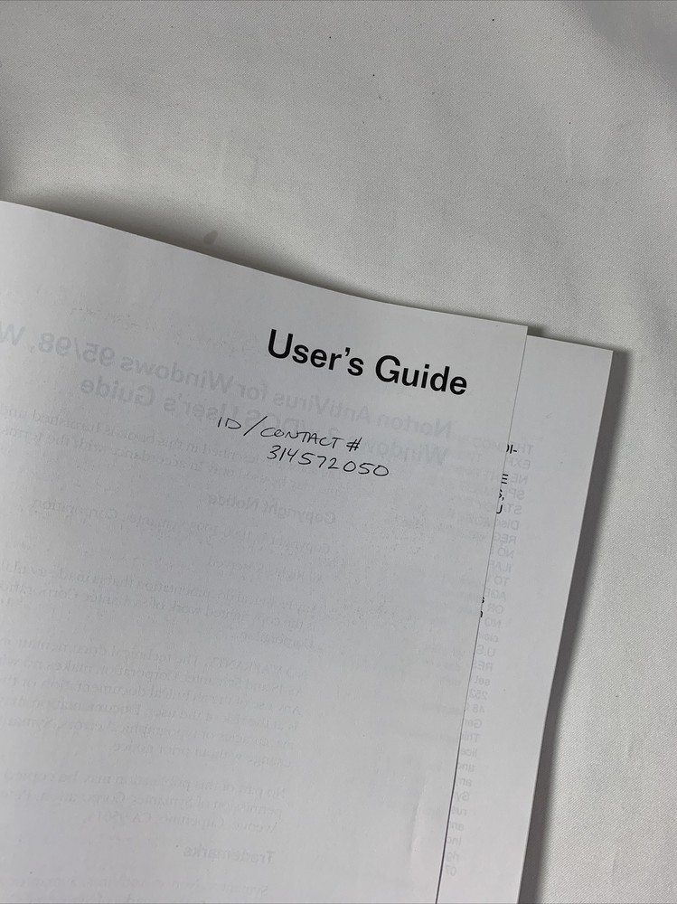 Norton AntiVirus V5.0 User’s Guide Paperback