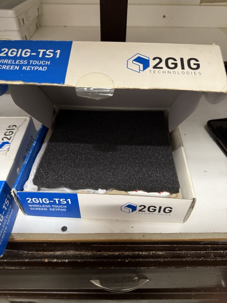 2GIG-TS1-E WIRELESS TOUCH SCREEN KEYPAD-BRAND NEW