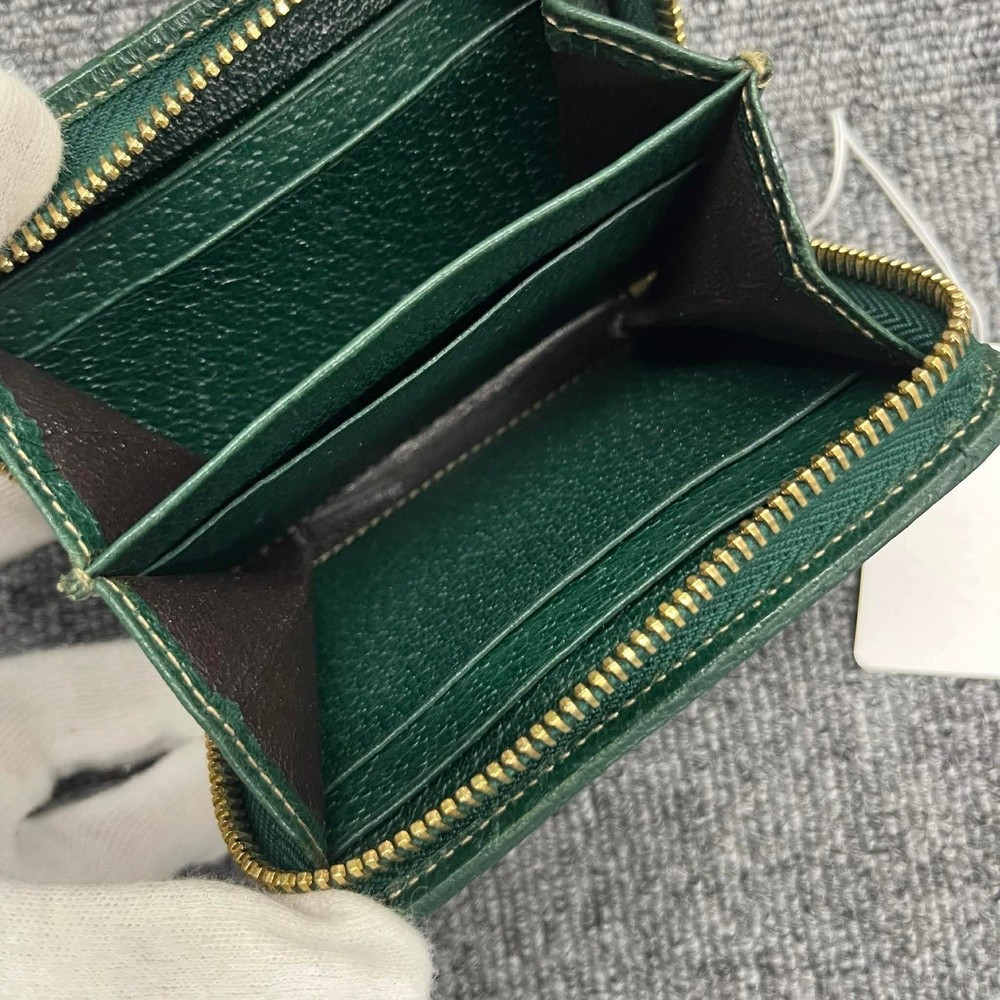 Gucci Compact small wallet Authentic