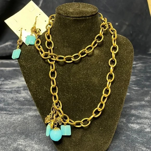 NWT Jewelry Set