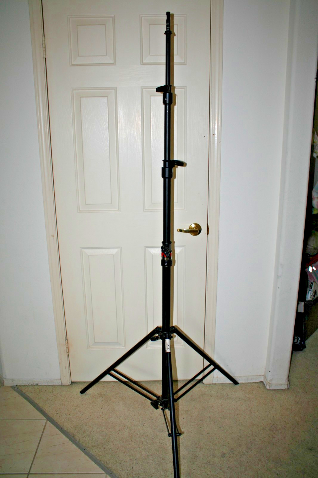 Matthews Hollywood Light/Heavy Triple Riser-Black # B387490 Max. Height 12.4ft