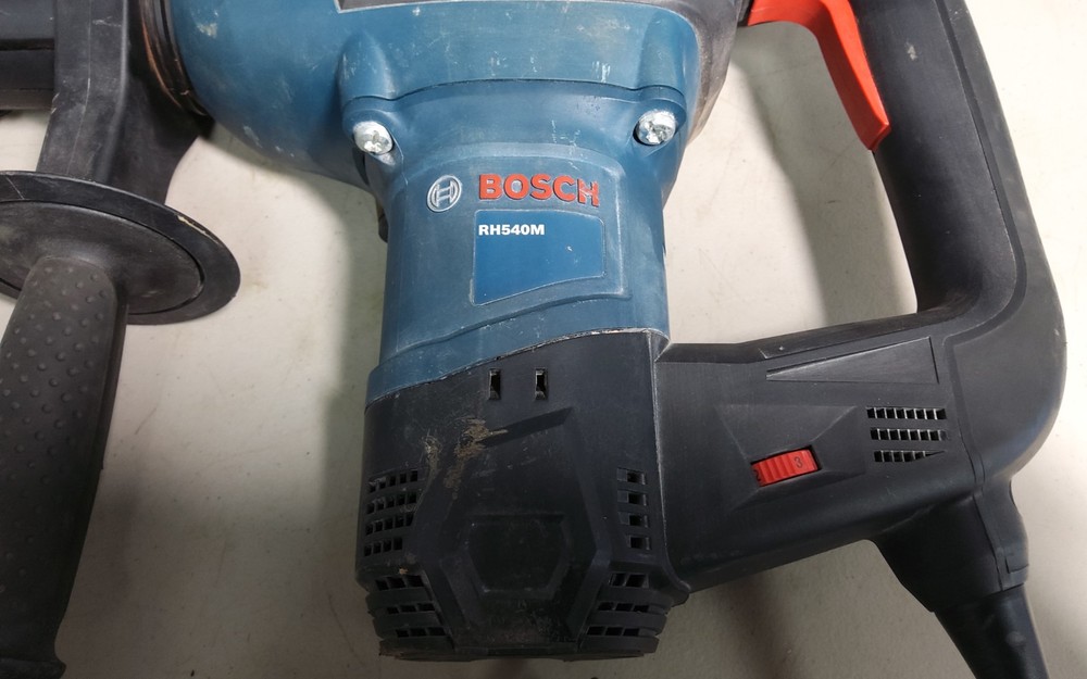 Bosch RH540M Combination Rotary Hammer