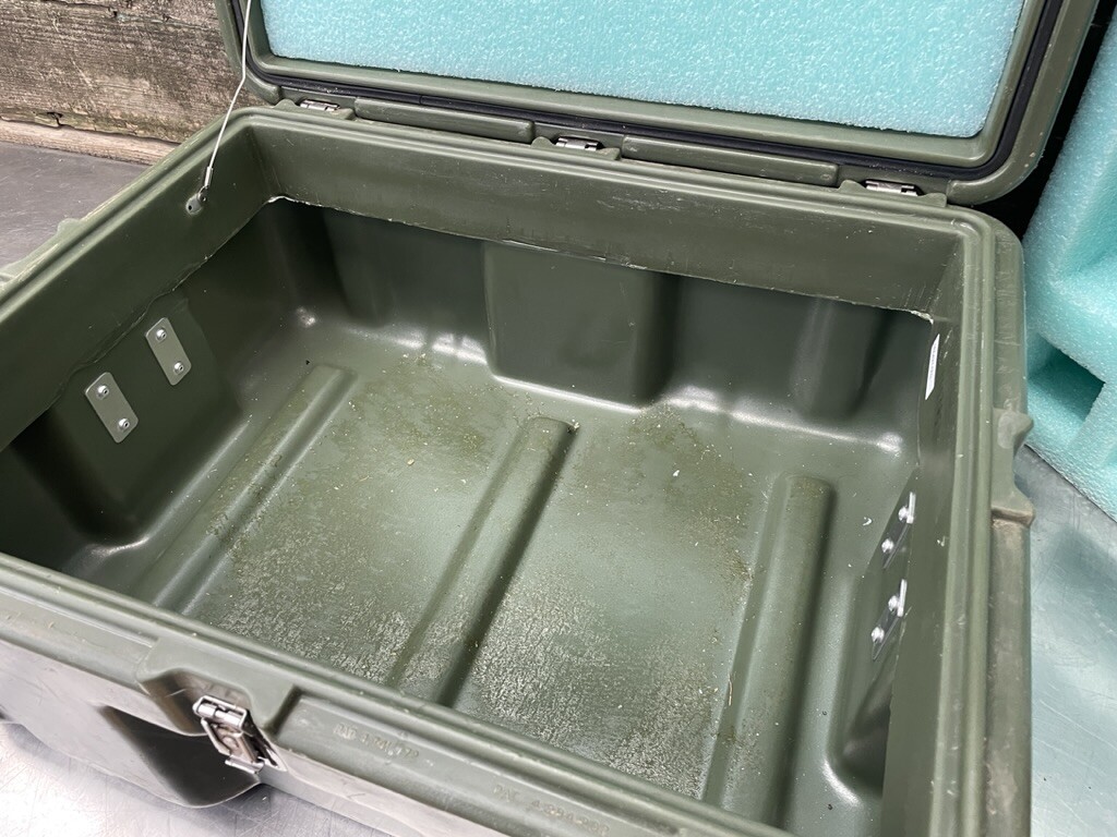 25x19x15" Exterior Pelican Hardigg Weather Tight Transport Case Military Medical