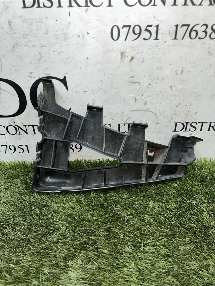 AUDI A4 B6 2003/2006 FRONT LEFT PASSENGER BUMPER BRACKET 8H0807283